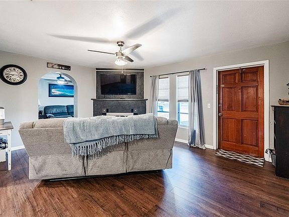 5th image of 2813 TANGELO ST