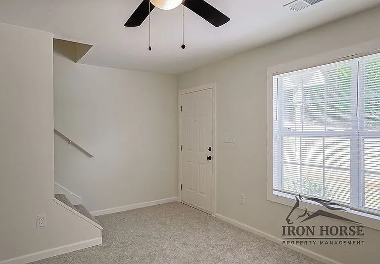 105 Westchester Dr #A8 — Photo 2