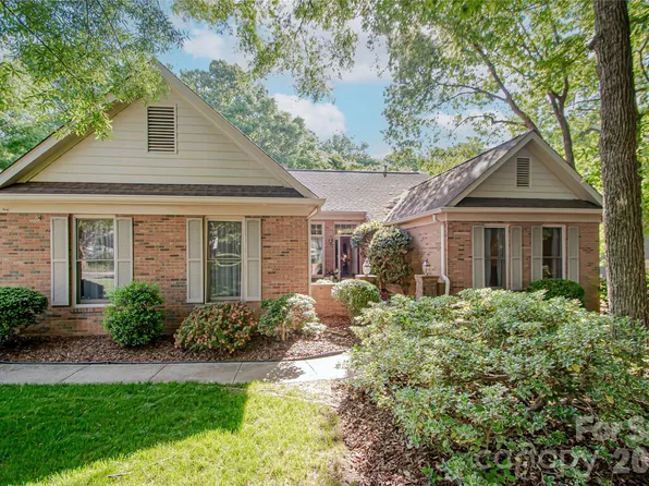 10801 Whitfield Ridge Dr, Charlotte, NC 28277