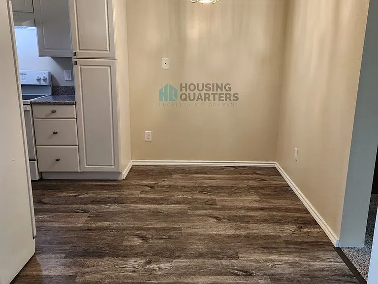 8612 N Mayfair St — Photo 5