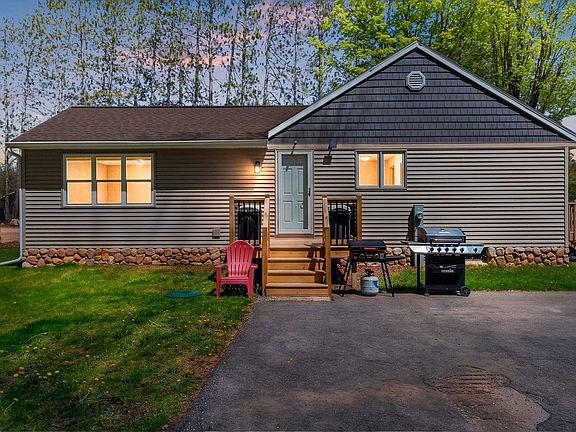 2nd image of 15835 Maiden Lake Rd
