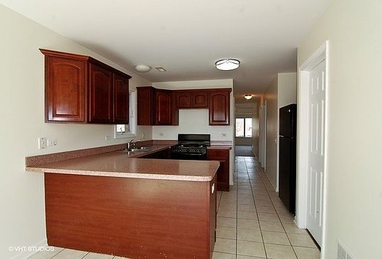 2nd image of 3422 Cuyler Ave #2
