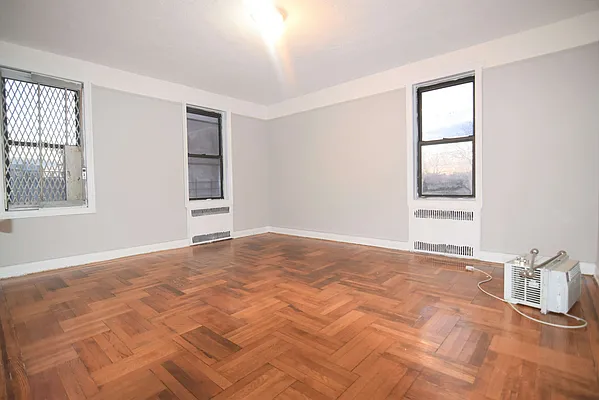 Rented by Zuz Realty | media 16