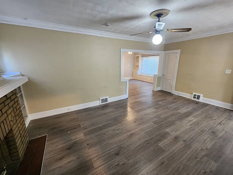 15816 Grovewood Ave — Photo 21