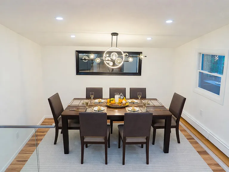 15 Linda Ln — Photo 8
