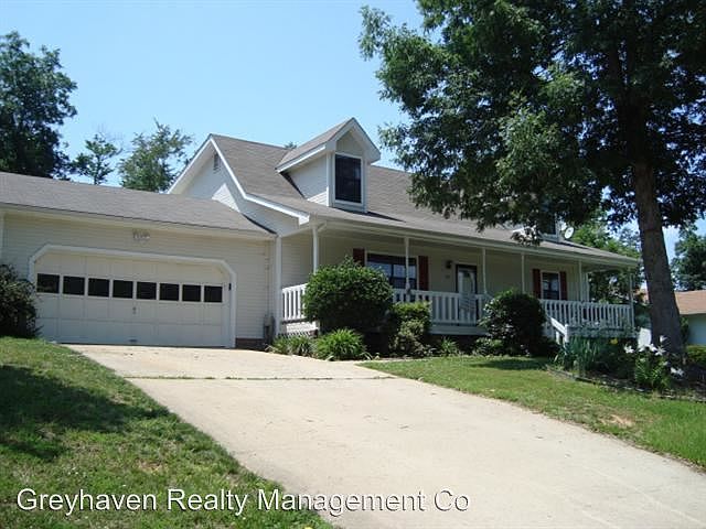 1st image of 311 Fallen Leaf Dr