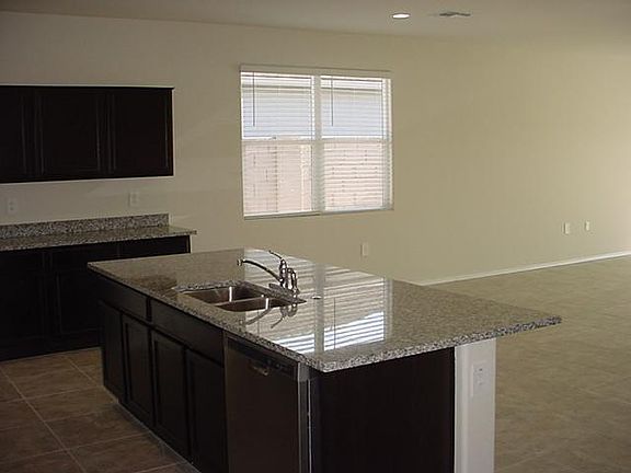 5th image of 1759 W Cameron Blvd