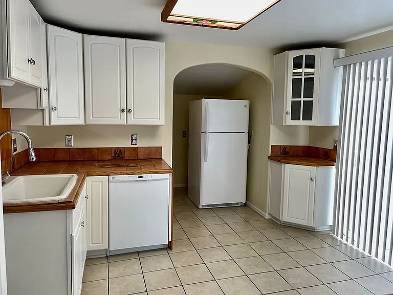 2901 Beacon St #1 — Photo 11
