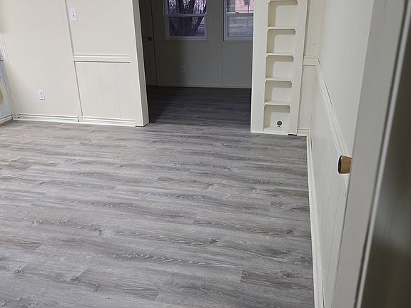 5th image of 1530 Coffee St