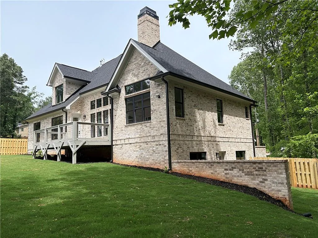Building Photo - 131 W Putnam Ferry Rd