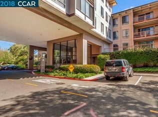 4 Commodore Dr #D221, Emeryville, CA