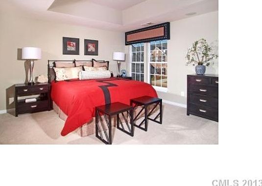 2nd image of 9212 Lenox Pointe Dr #1012B