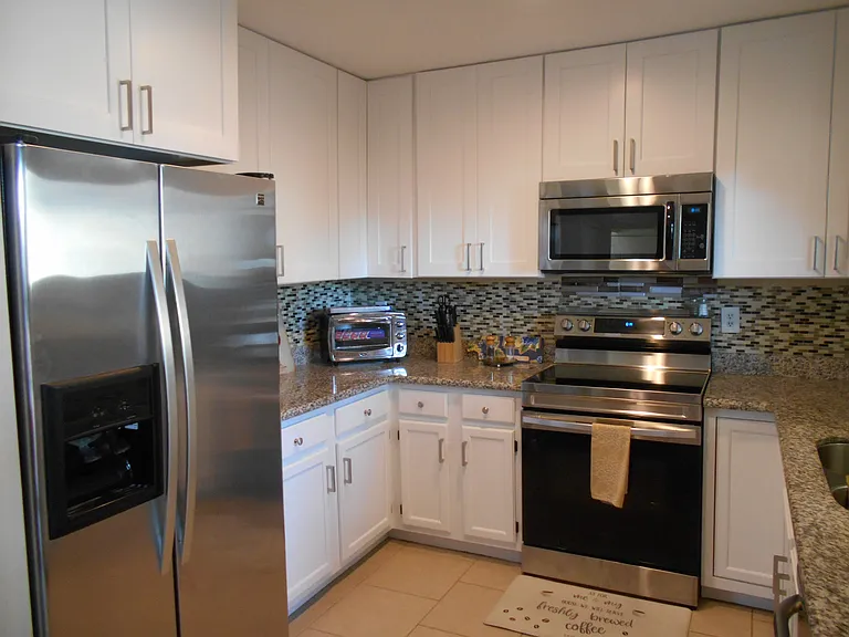 Remodel 2024 w new cabinets, appliances. Kitchen is FULLY stocked for a serious cook.