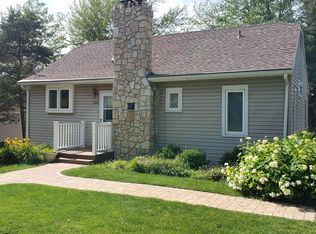5988 Lake Dr, Coloma, MI 49038