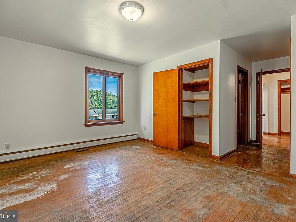 16th image of 1249 Braddock Rd