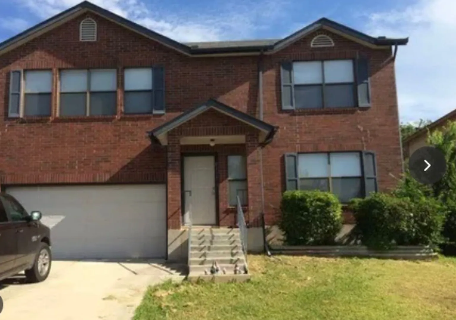 Welcome home to 8115 Grimchester! — Photo 2