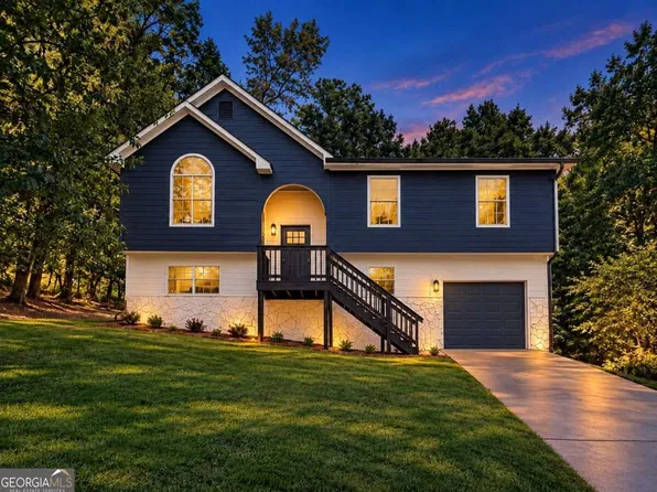 3480 Estate Lake Dr, Fairburn, GA 30213