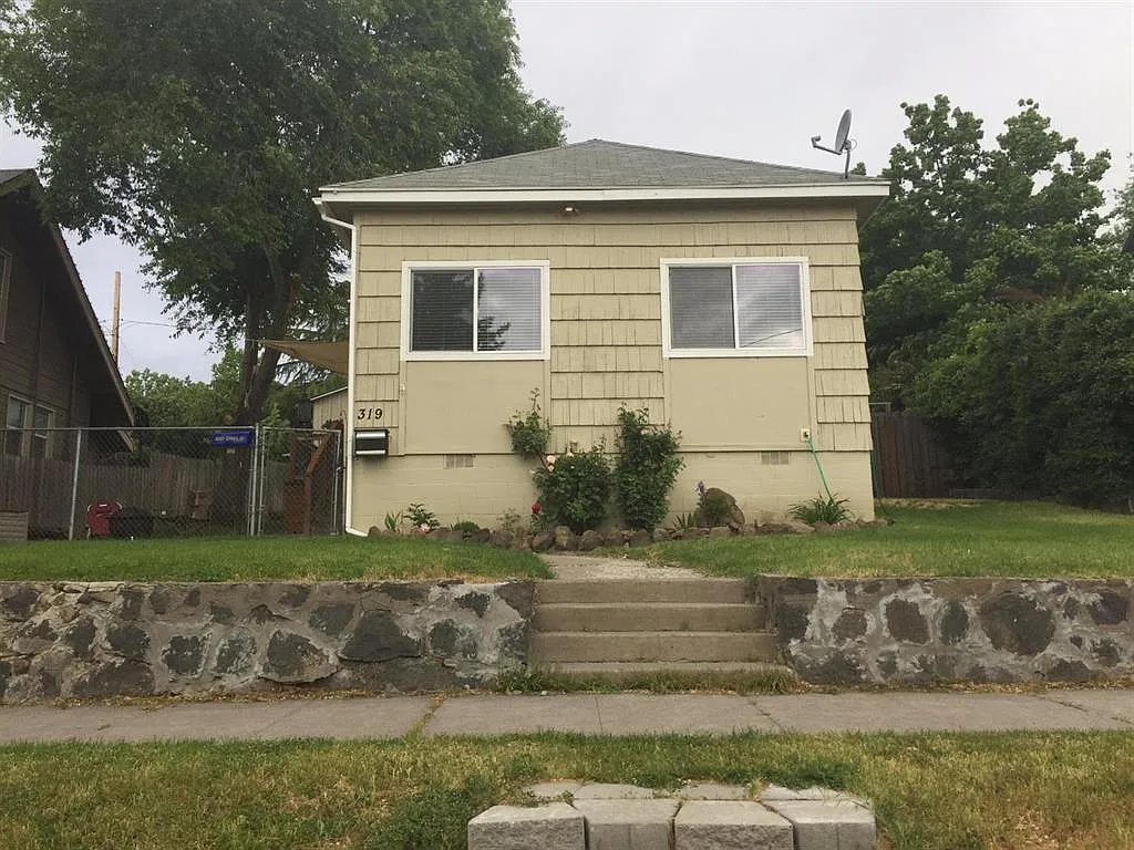 319 Washington St photo 1