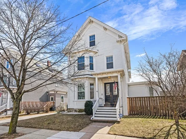 12 Victoria St #2, Dorchester, MA 02125