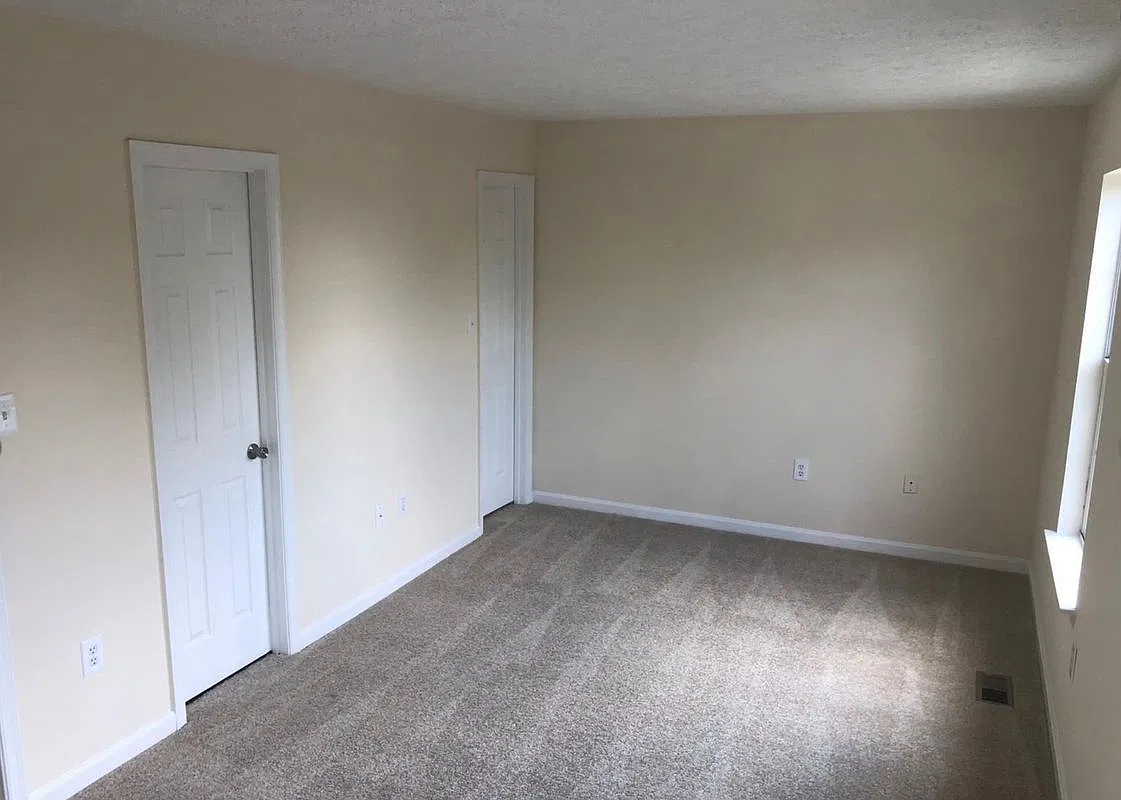 3 bed, 2.5 bath, 1690 sqft, $2,150 — Photo 4