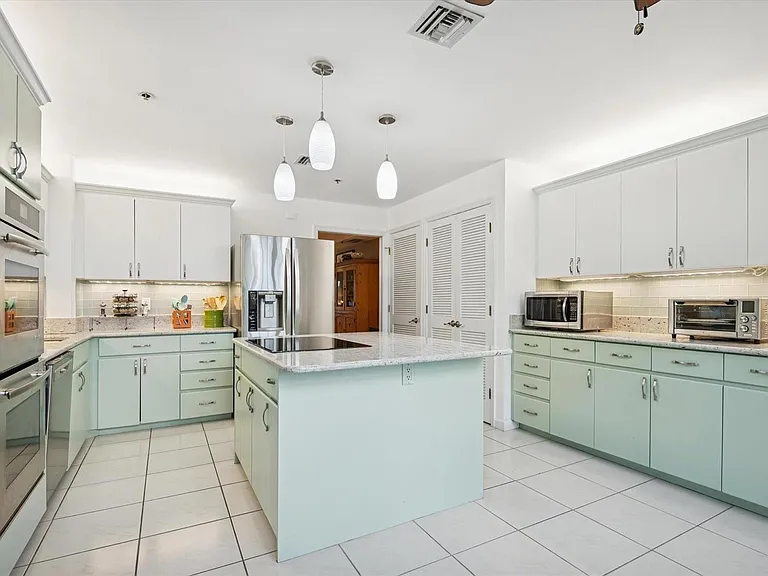 4112 W Palm Aire Dr #124A — Photo 9