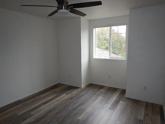 609 Grant Ln SW #B — Photo 11
