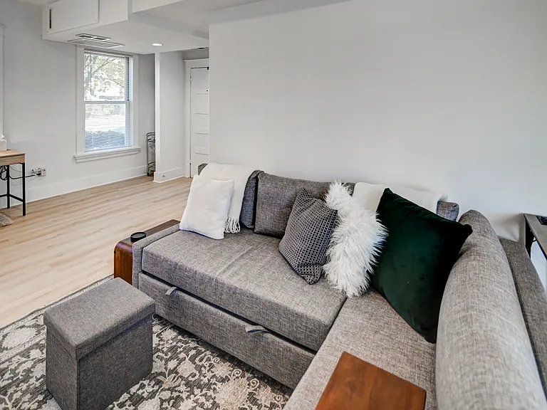731 Jenifer St #1 — Photo 9