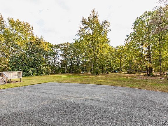 3rd image of 2805 Malbrook Ln
