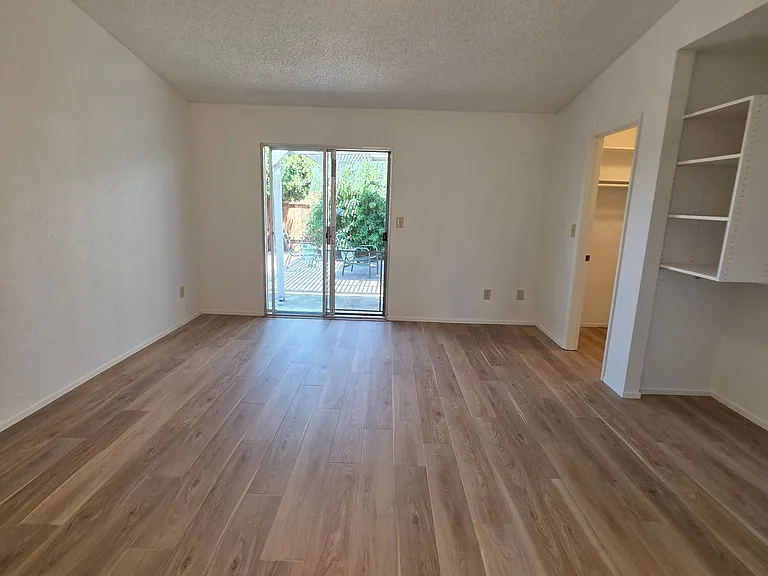 4199 Sequoia Dr — Photo 11