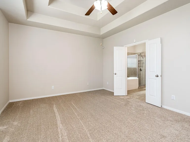 22918 Caverly Ln — Photo 14