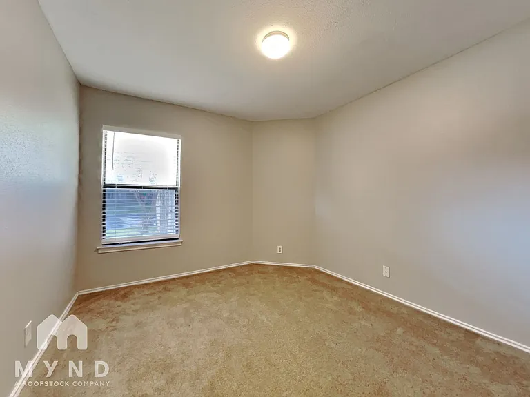 3403 Shallow Grv — Photo 17