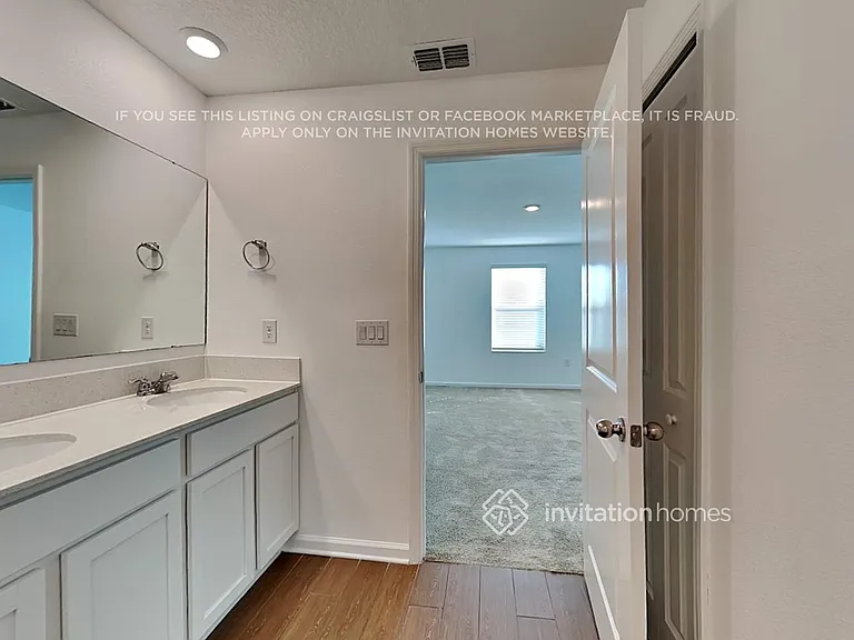 1074 Caitlin Loop — Photo 17