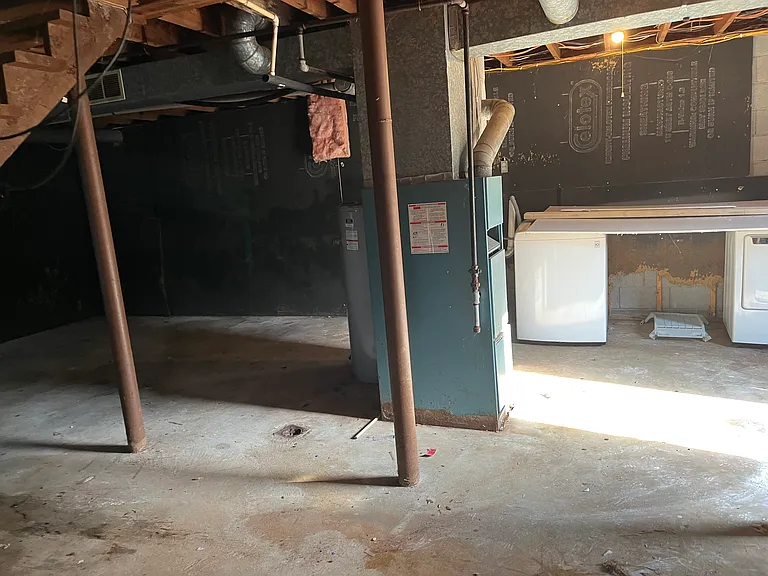 809 Olympia St — Photo 14