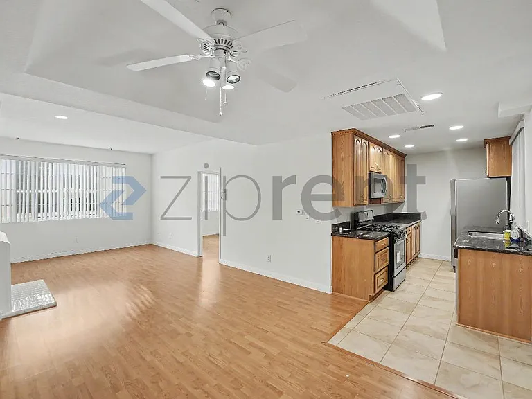 5051 Rosewood Ave #106 — Photo 5