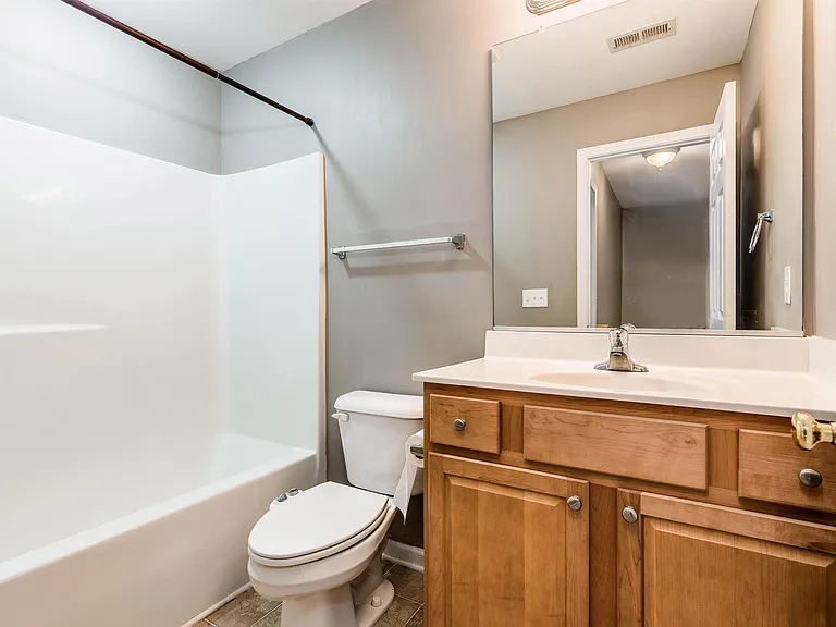 12215 Fox Valley St — Photo 16