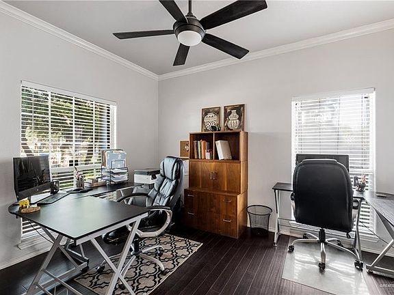 4th image of 5109 Jasmine Ct