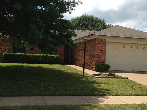 2nd image of 2028 Cedar Grove Ln