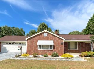 786 W Union Rd, West Union, SC 29696