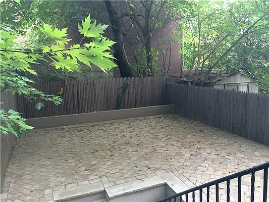 Rented by R New York | media 20