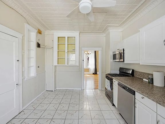 5th image of 18 Fifield St #1