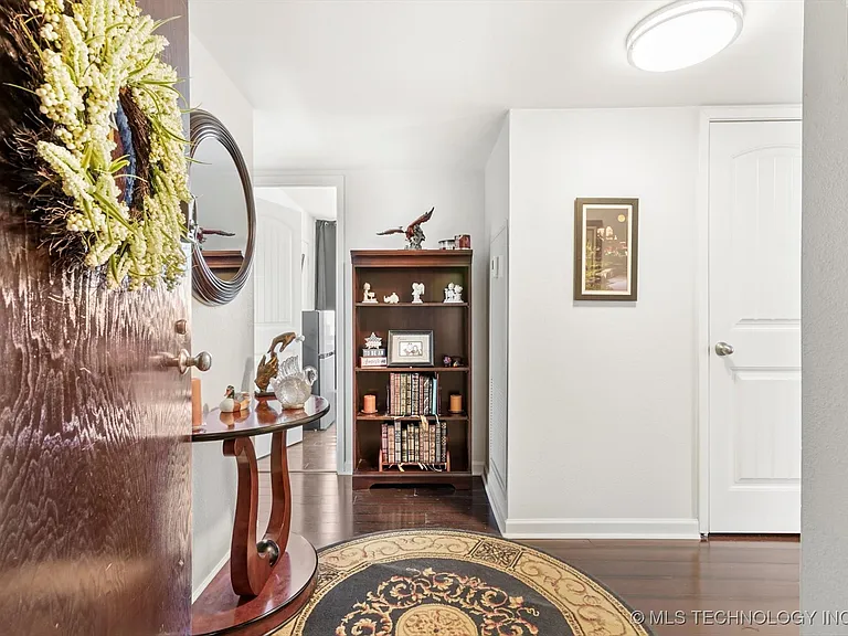 410 W 7th St #1023 — Photo 2
