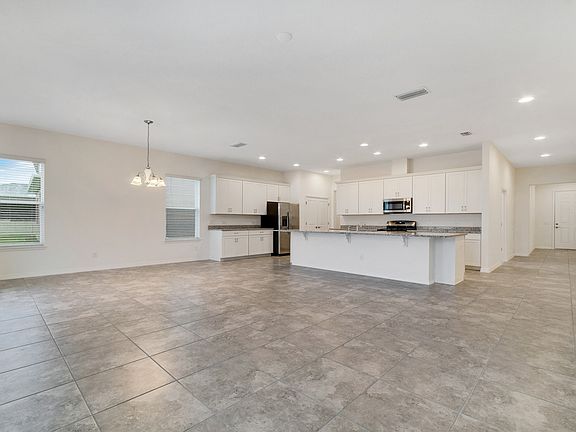 Bright and open floorplan