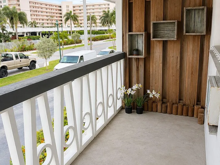 510 Lake Shore Dr #29 — Photo 6