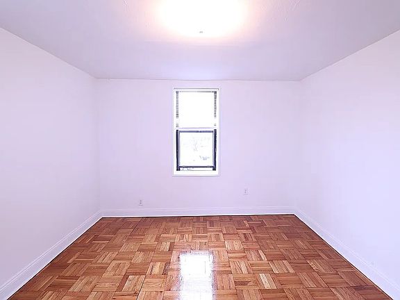 5th image of 1655 Bell Blvd APT 2