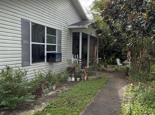 221 John White Rd, Defuniak Springs, FL 32435
