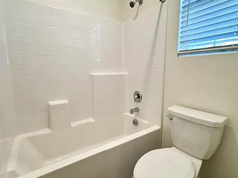 24139 Dolcetto Ave — Photo 7