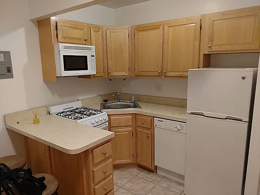 Rented by 4 Corners Realty, LLC | media 2