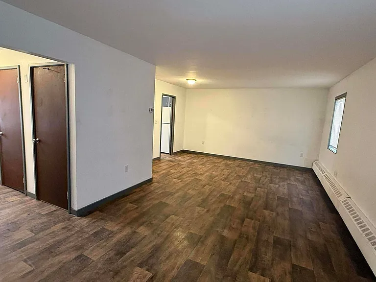 68 Langley St — Photo 3