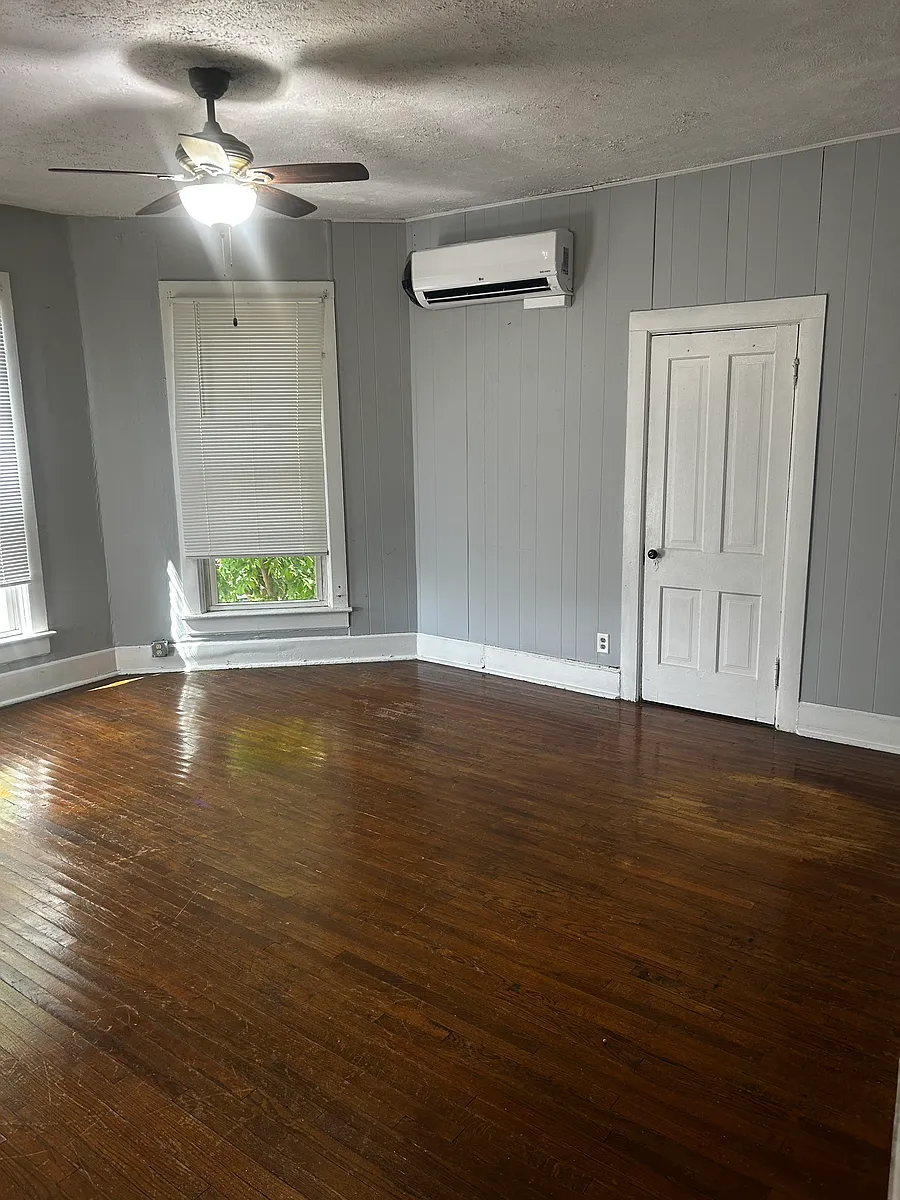 Building Photo - 1522 S 29th St #2