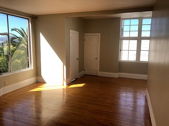 4th image of 2618 Greenwich St APT 3